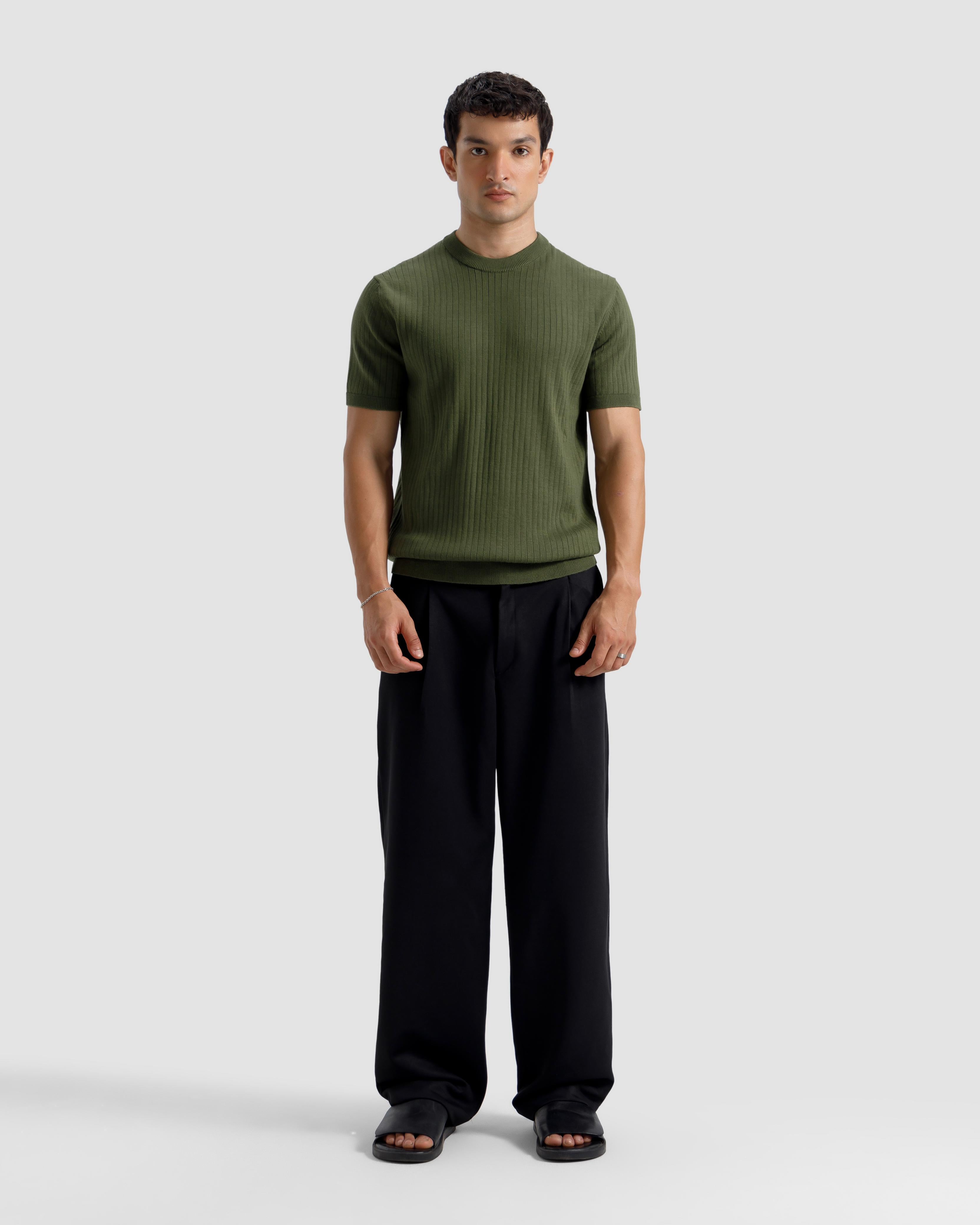 Vertical Textured Knit Basic Essential