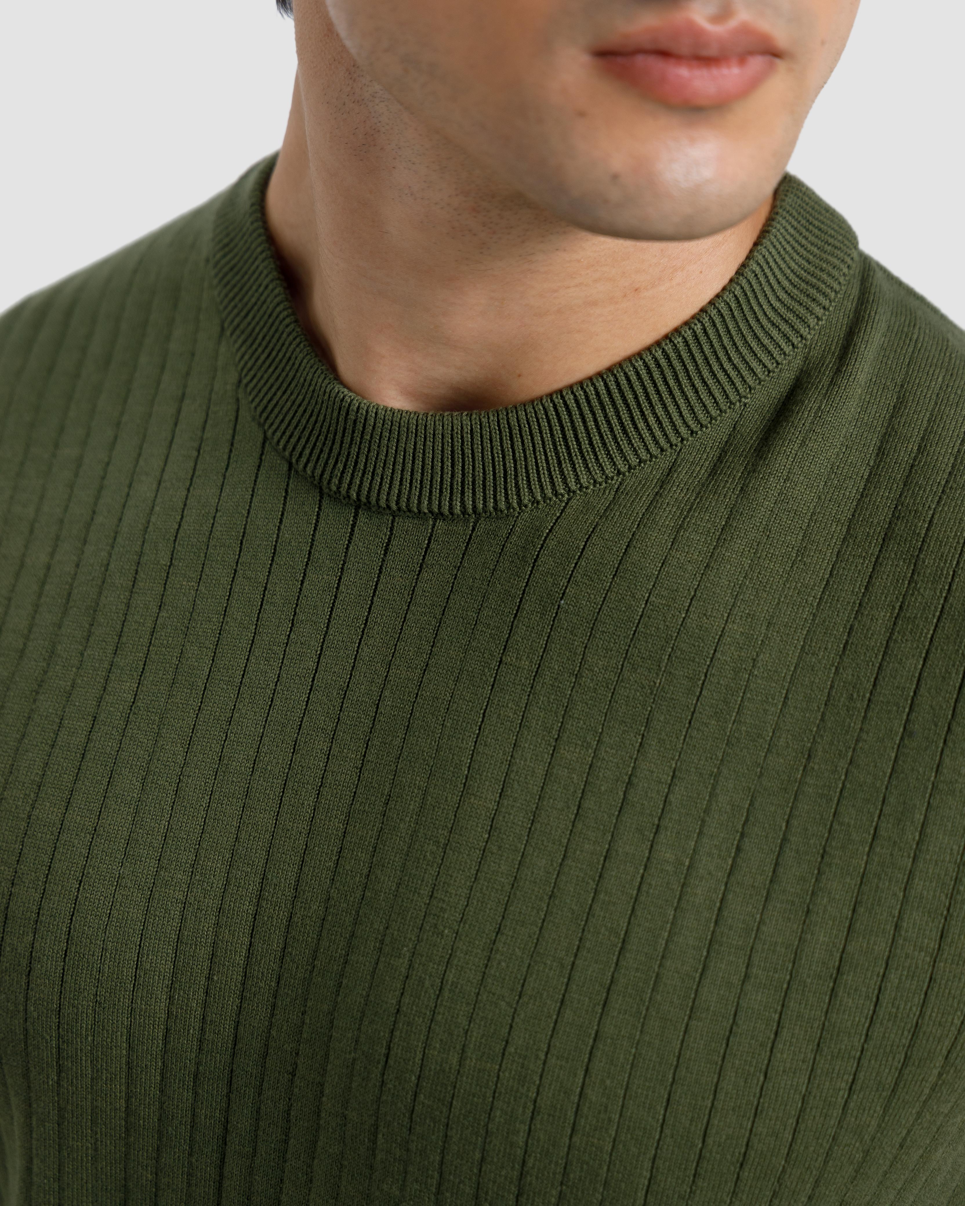 Vertical Textured Knit Basic Essential