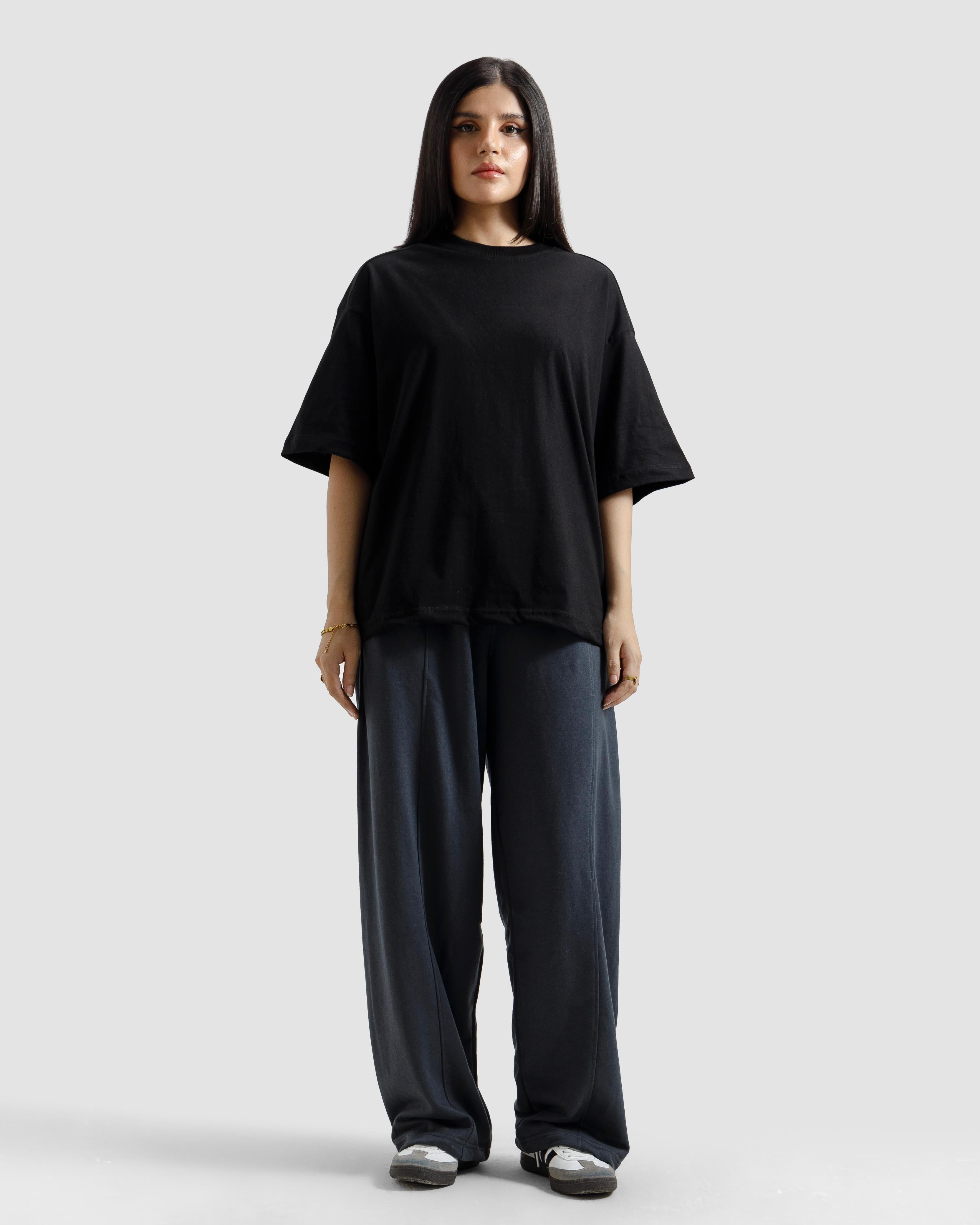 Boxy Shoulder Detail Basic Essential