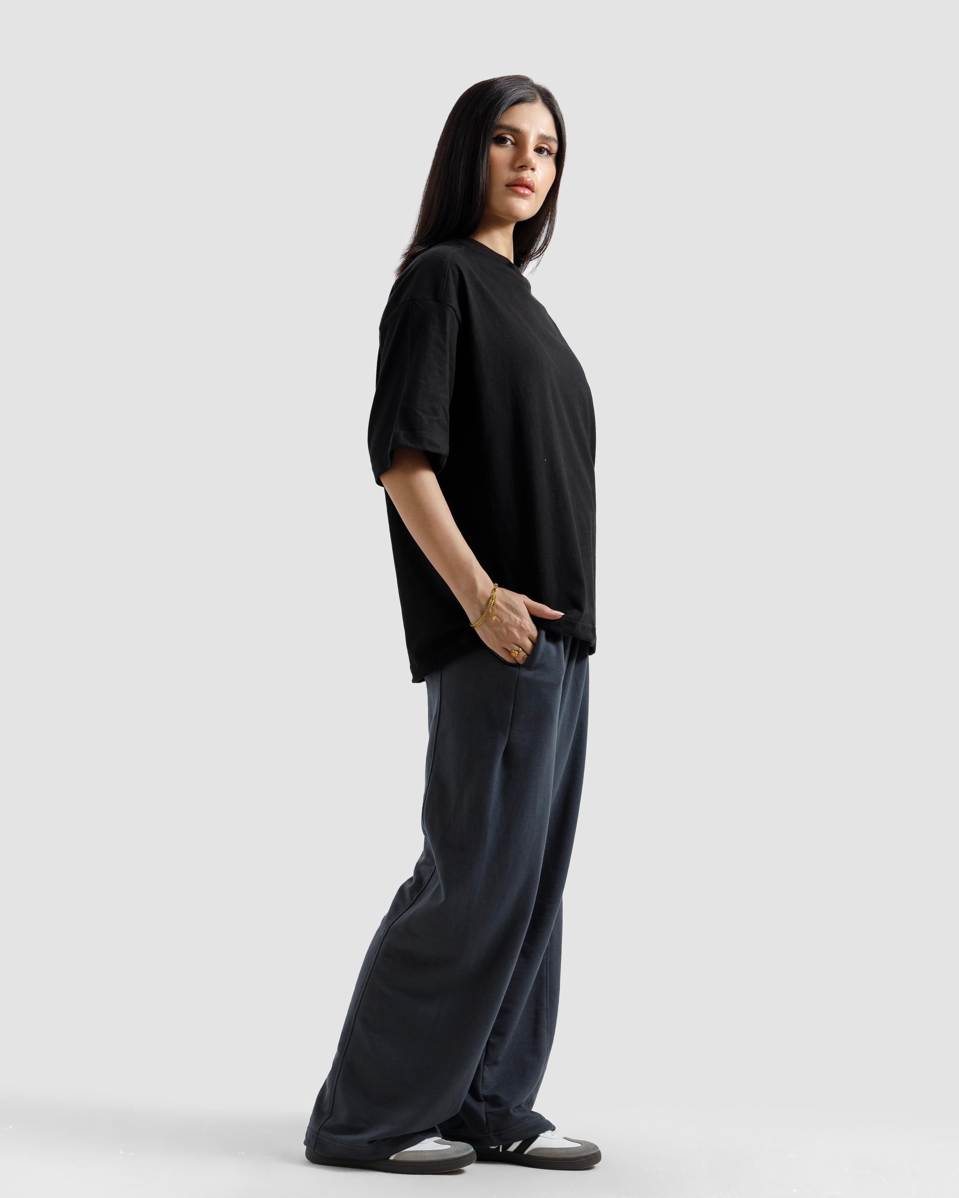 Boxy Shoulder Detail Basic Essential