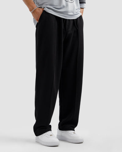 Black Pleated Essential Trousers