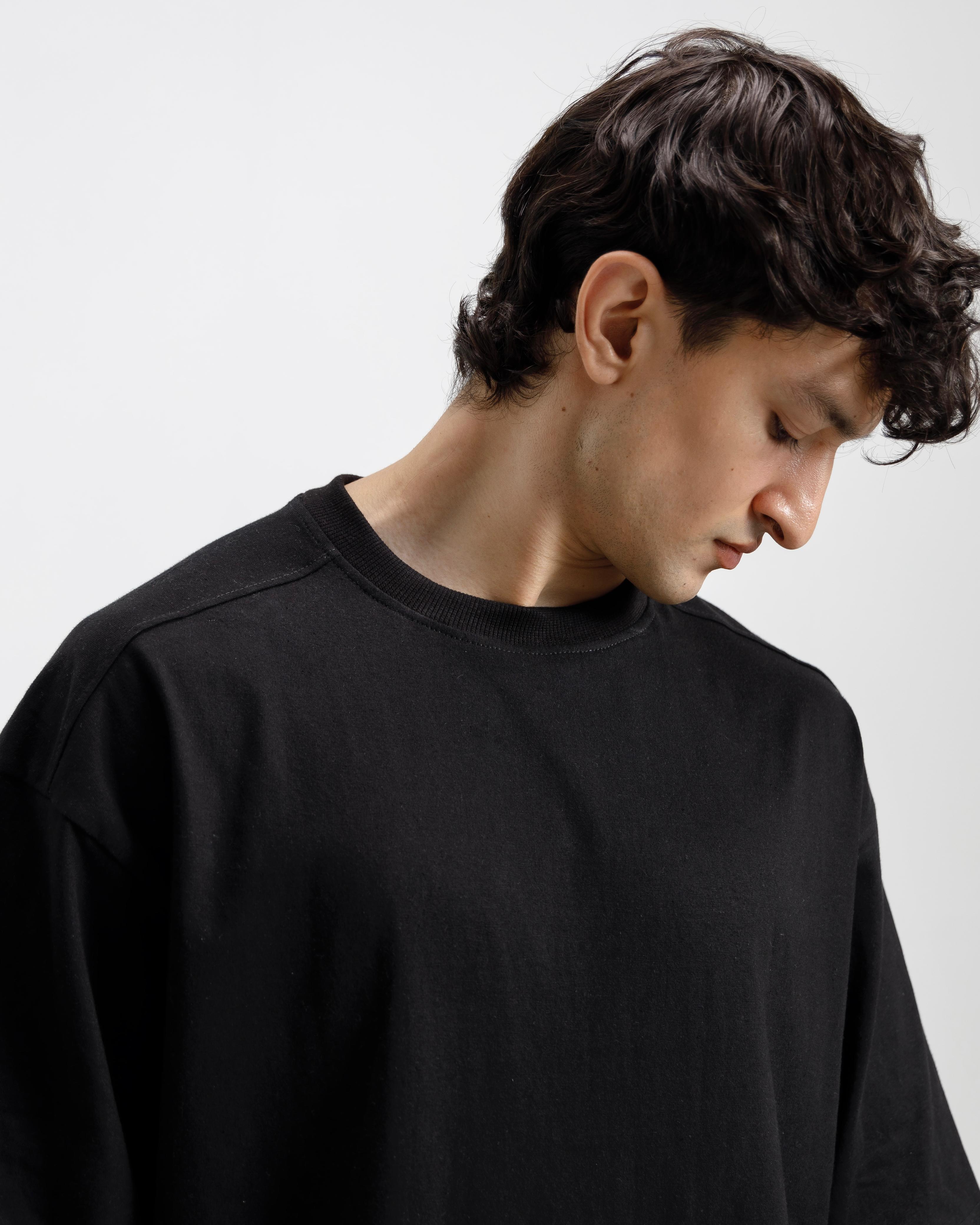 Boxy Shoulder Detail Basic Essential